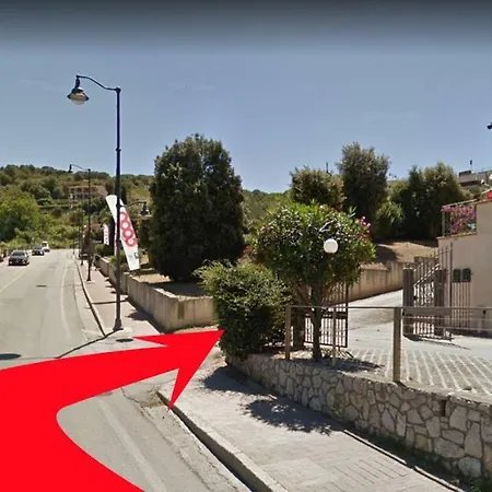 בית נופש Graziosa Villetta In Centro *