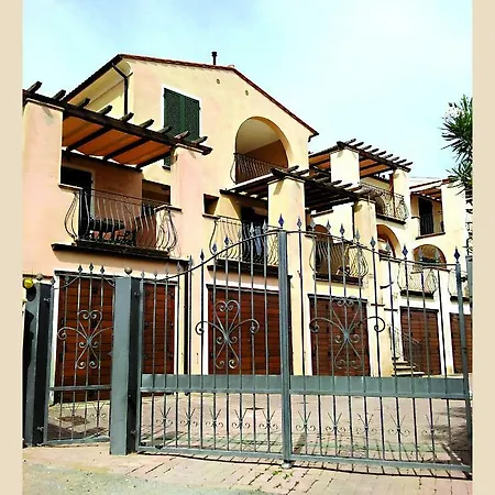 Graziosa Villetta In Centro Capoliveri (Isola d'Elba)